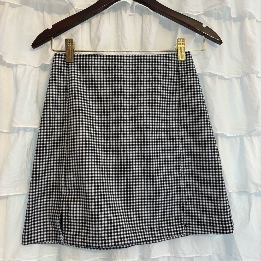 Brandy Melville mini skirt